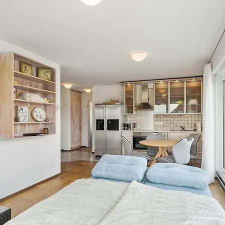 Apartment Sonnige Penthousewohnung - Ruhig Und Mit Seeblick *